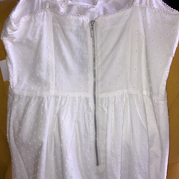 White dress - Picture 5 of 6